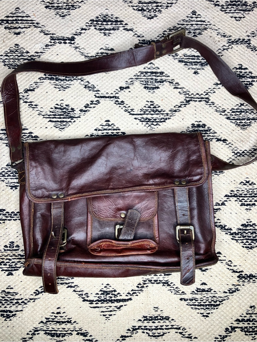 ATC Waxy leather messenger bag